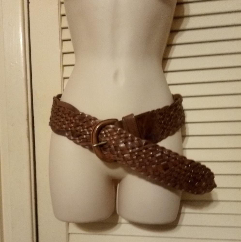 SIZE M BRAIDED COWHIDE BELT